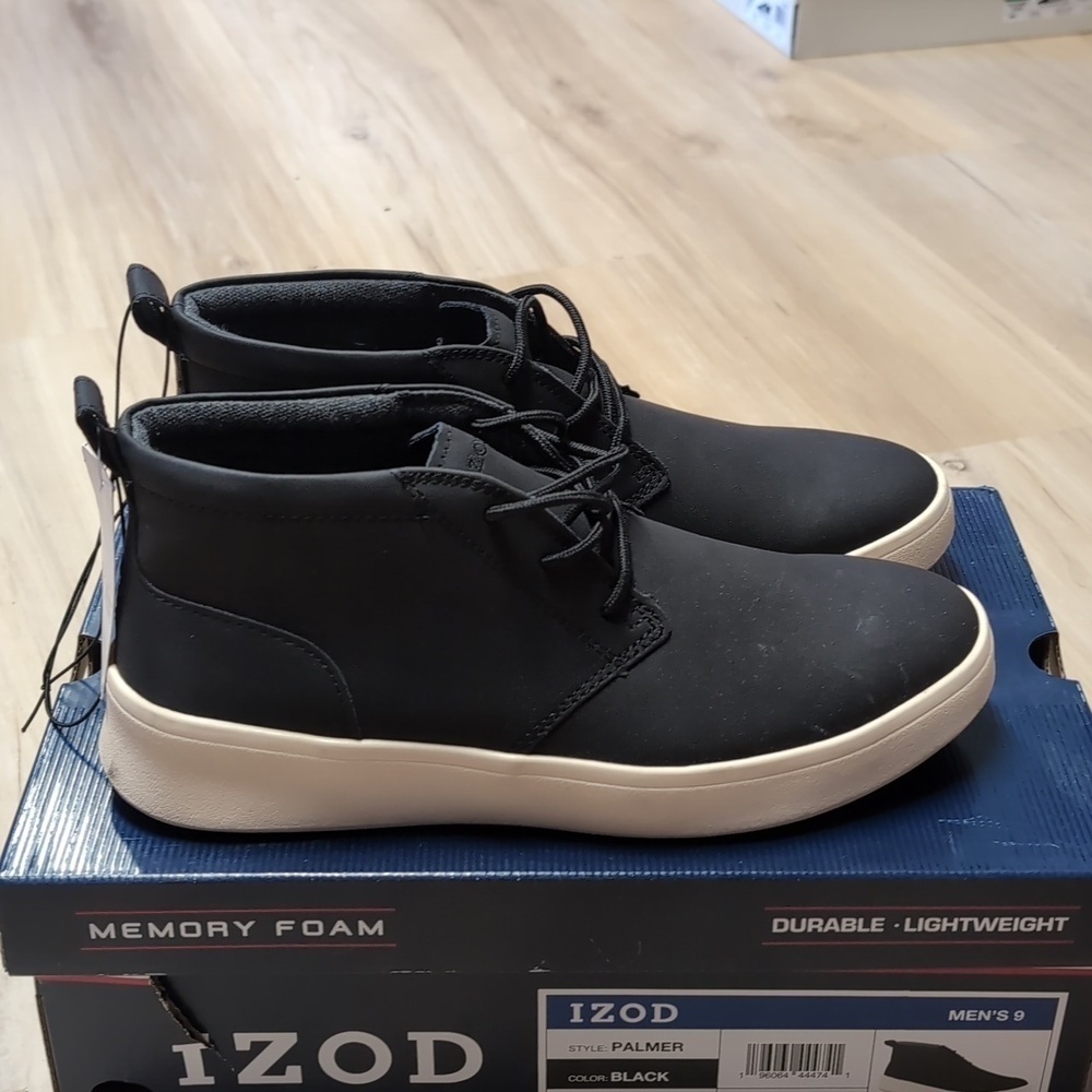 IZOD Men's PALMER Chukka Boot Black